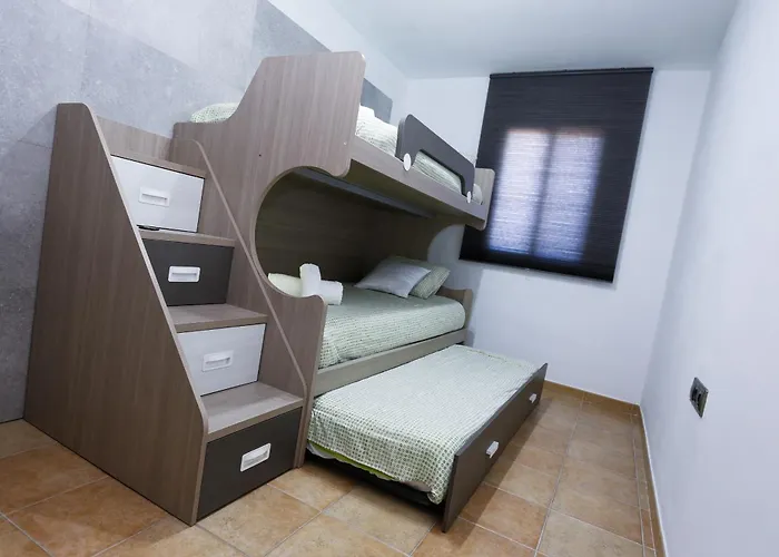 度假居 Casa Bruselas 坎布里尔斯