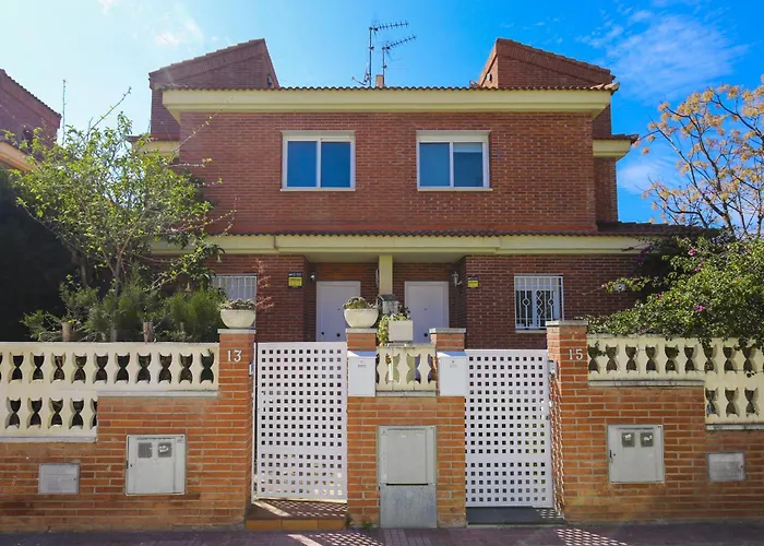 Casa Bruselas Σπίτι διακοπών Cambrils